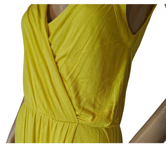 BCBGMAXAZRIA Yellow Sleeveless Maxi Dress V-Neck Slit Elegant Size S - Picture 4 of 4